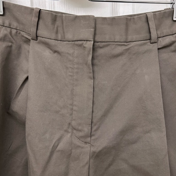 Theory Carrot Trouser. Size 6. - Picture 4 of 5